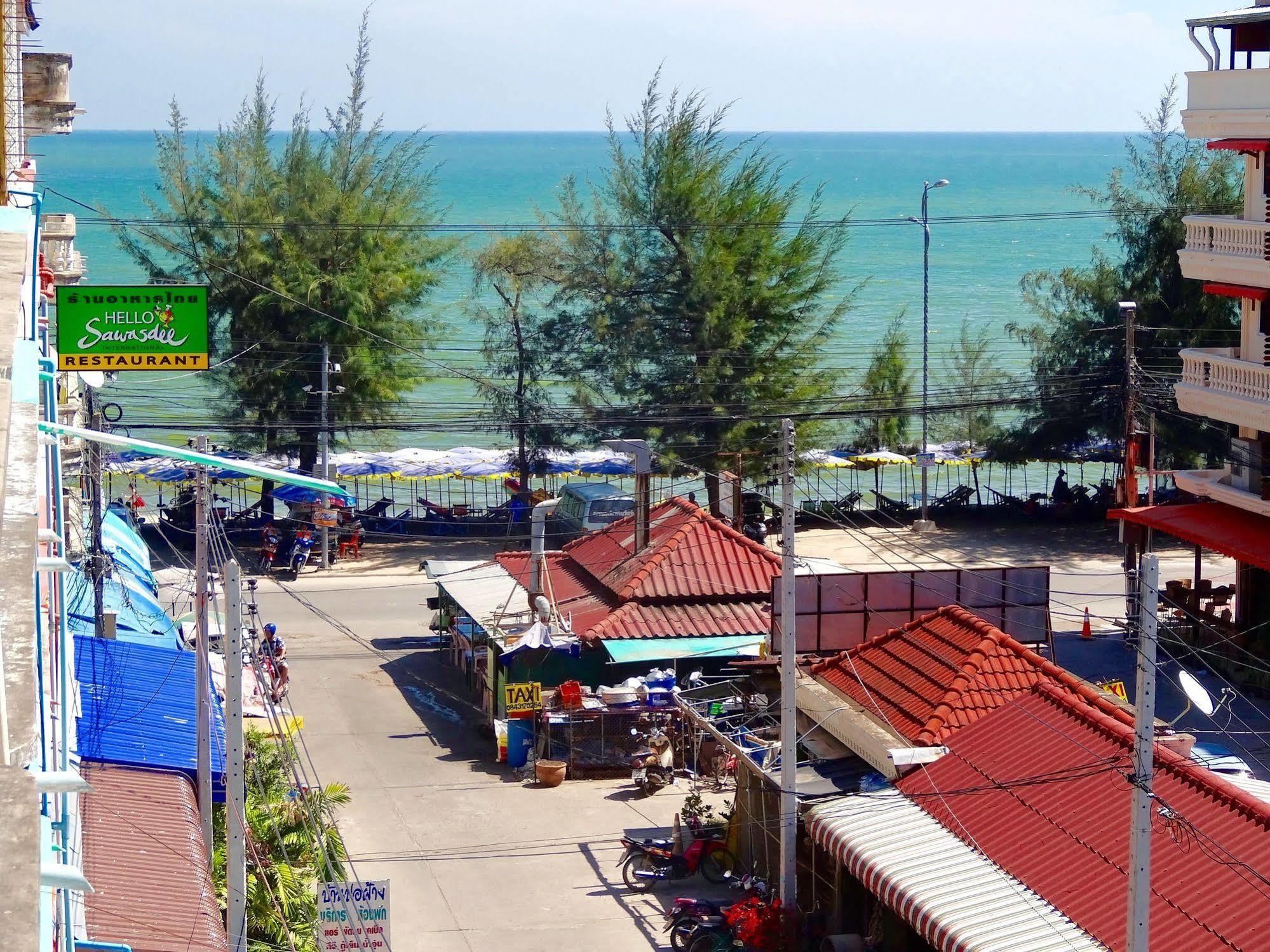 The Beach Cha Am Guest House Csaam